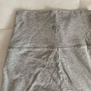 ARITZIA TNA Heather Grey Flare Leggings